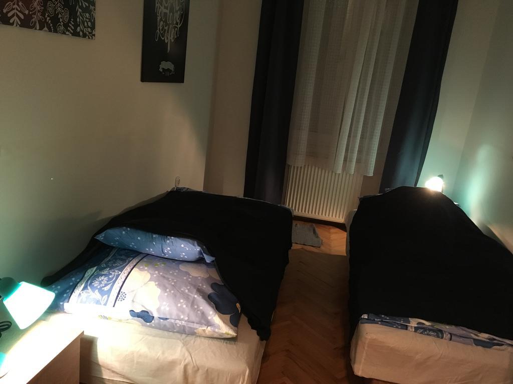 Rosmarinus Apartman Печ Екстериор снимка